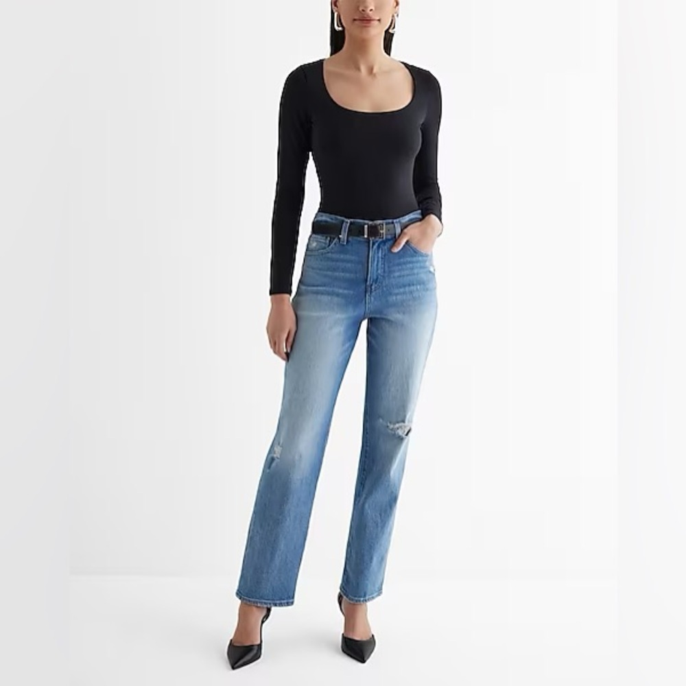 NWT Body Contour Scoop Neck Long Sleeve Bodysuit